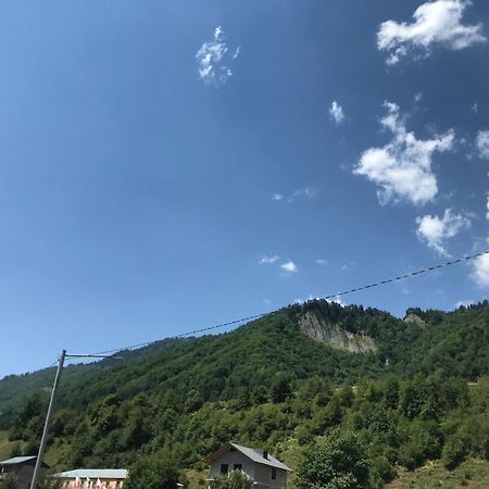 Hotel White Mountains • Თეთრი Მთები Mestia Esterno foto